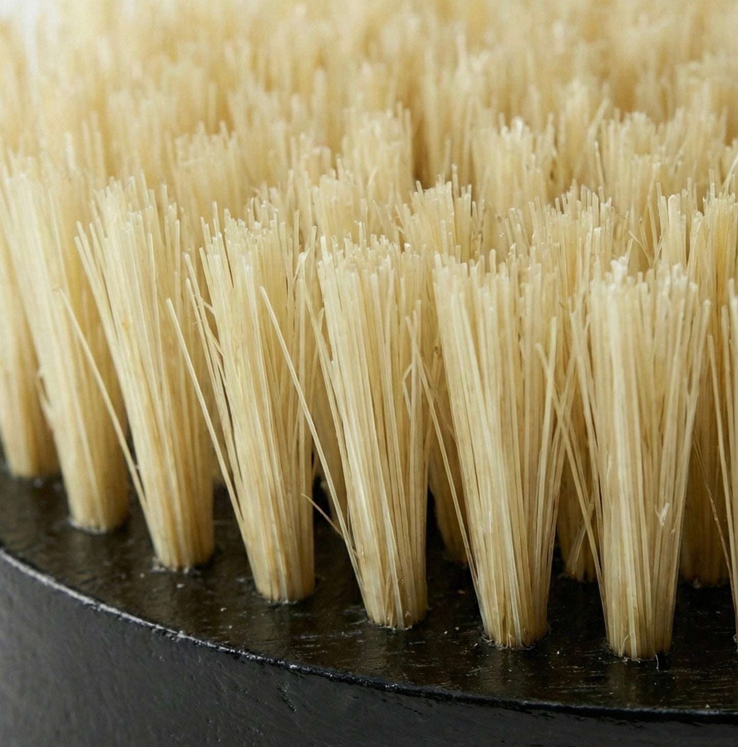 Brosse en Fibres de Sisal Végétales – Exfoliation & Stimulation